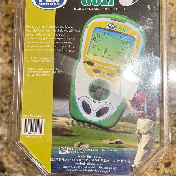 Fox Sports Golf Electronic Handheld Game - Picture 3 of 10